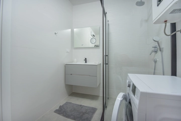 2-Bedroom Apartment in Umag for Up to 6 Guests