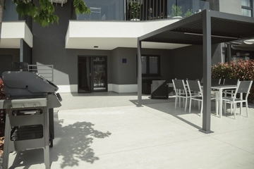 2-Bedroom Apartment in Umag for Up to 6 Guests