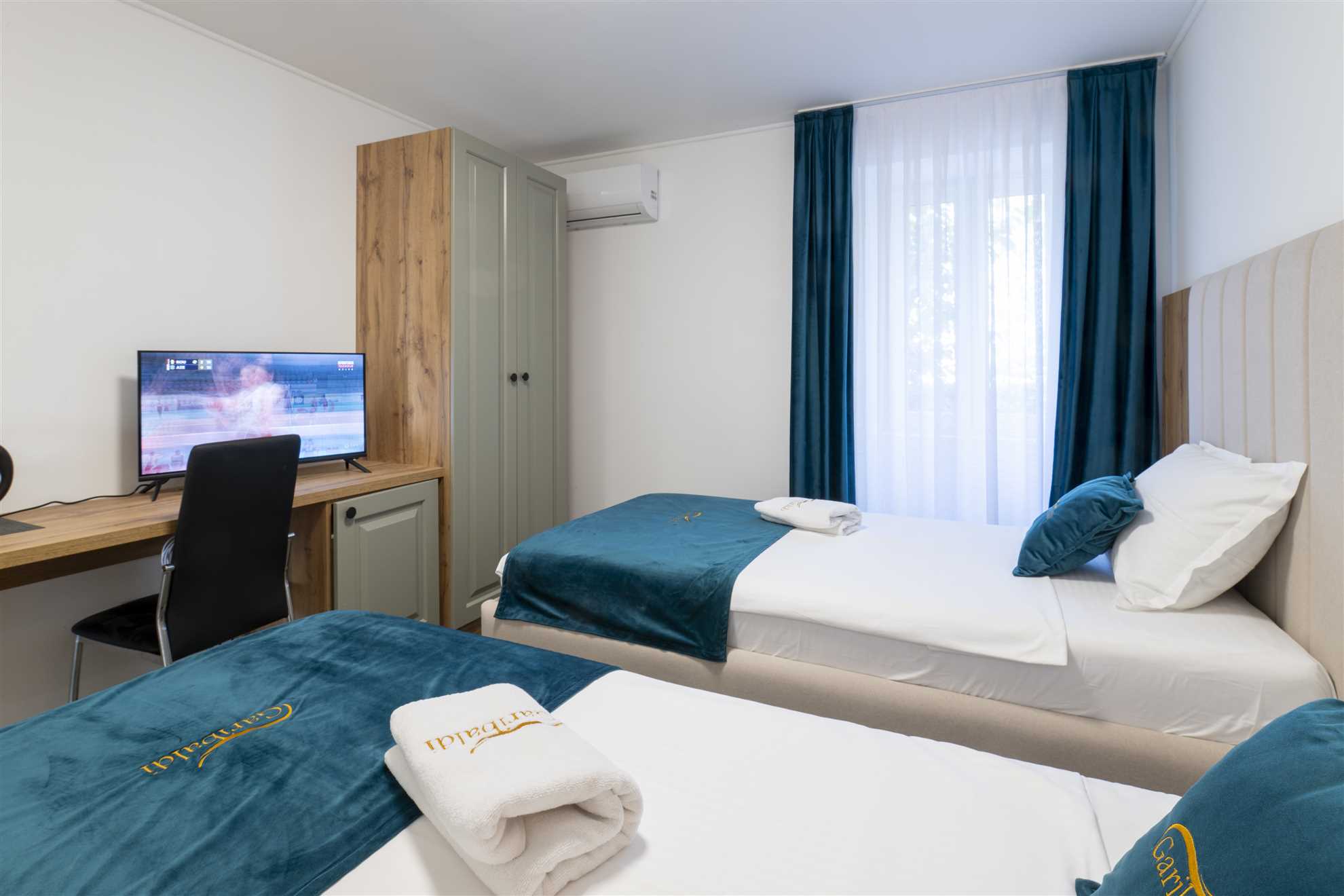 Garibaldi Room 101