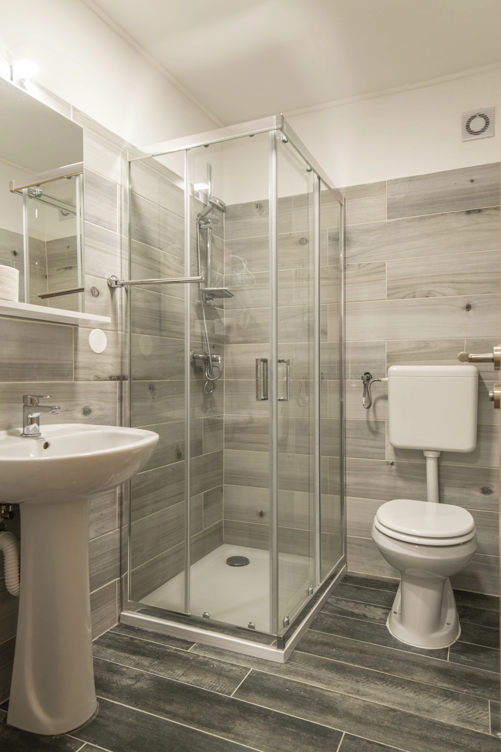 Room in Petrovlja for 2 Guests