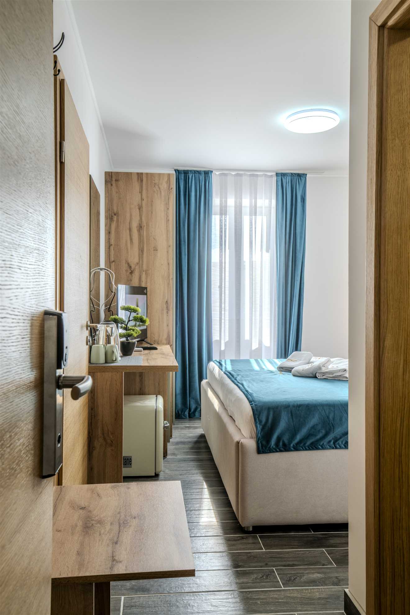 Garibaldi Room 101