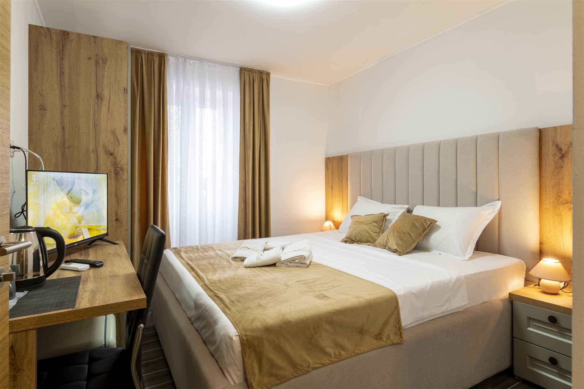 Garibaldi Room 101