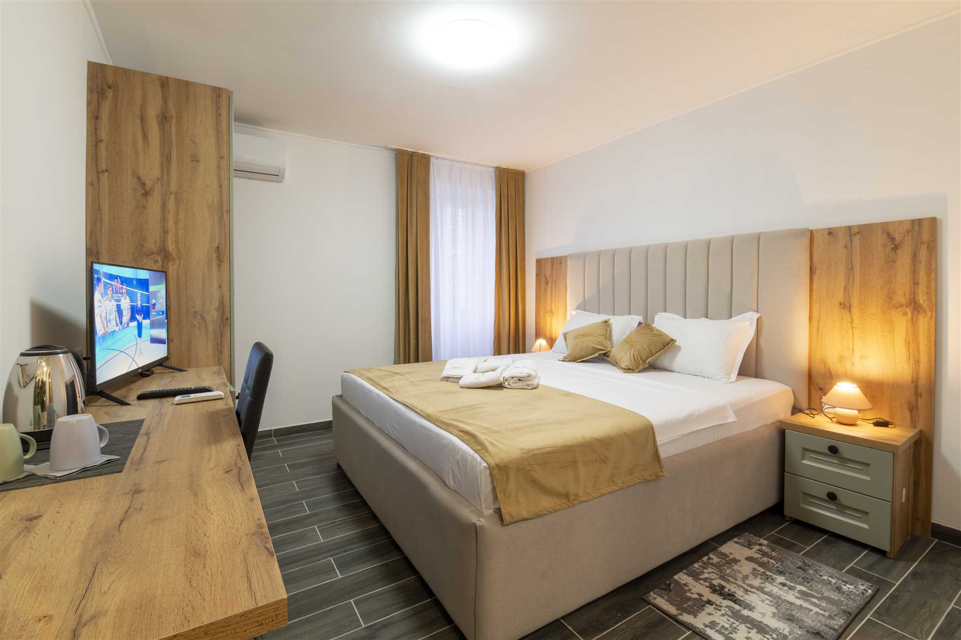 Garibaldi Room 101