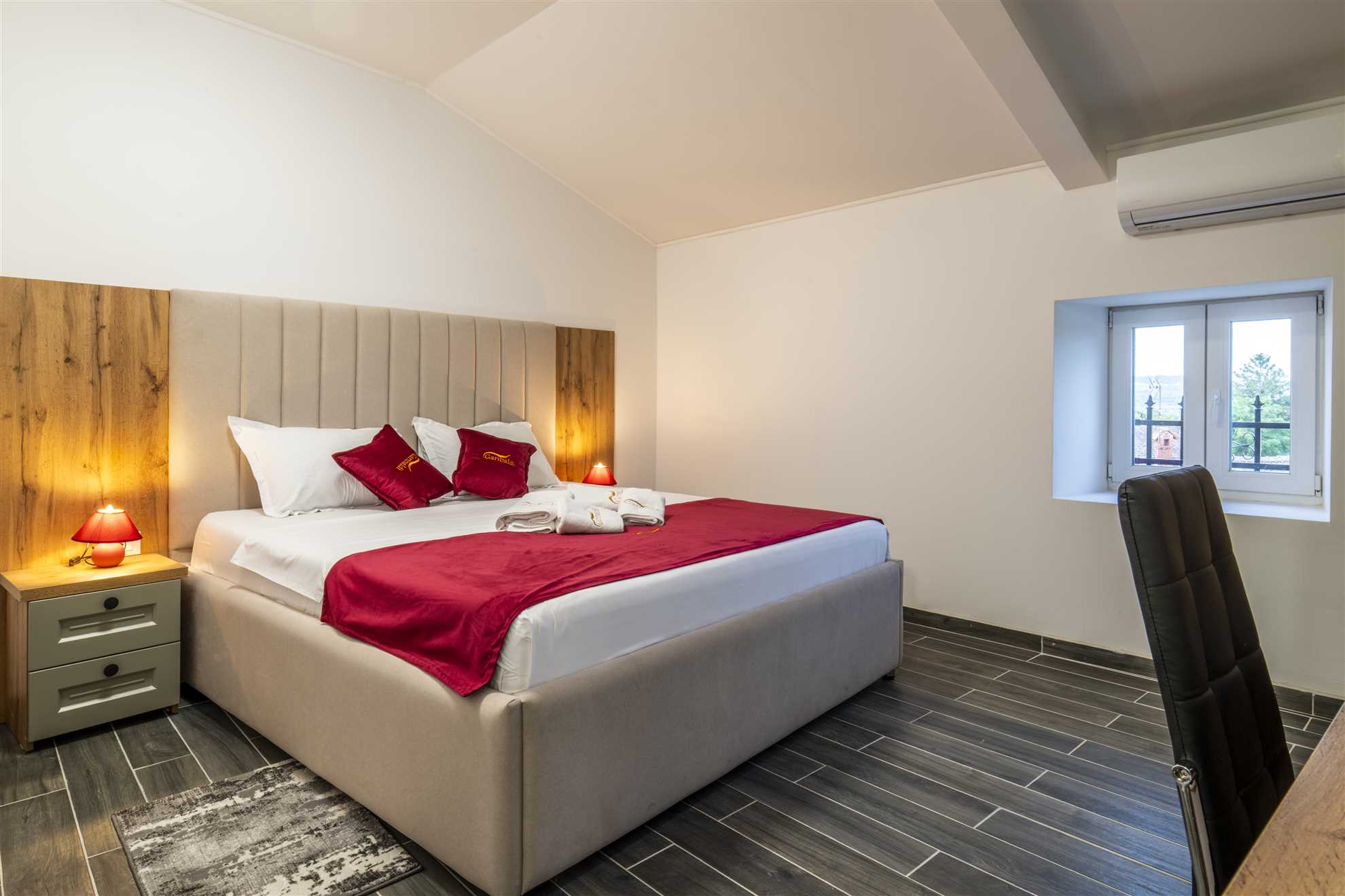 Garibaldi Room 101