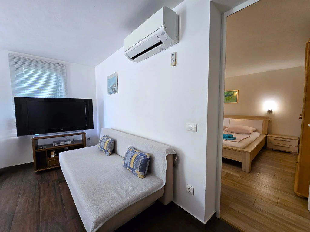 Ground-Floor Apartment with Terrace in Rovinj
