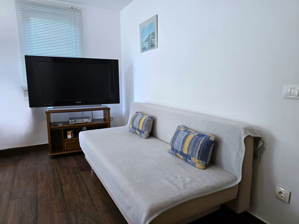Ground-Floor Apartment with Terrace in Rovinj