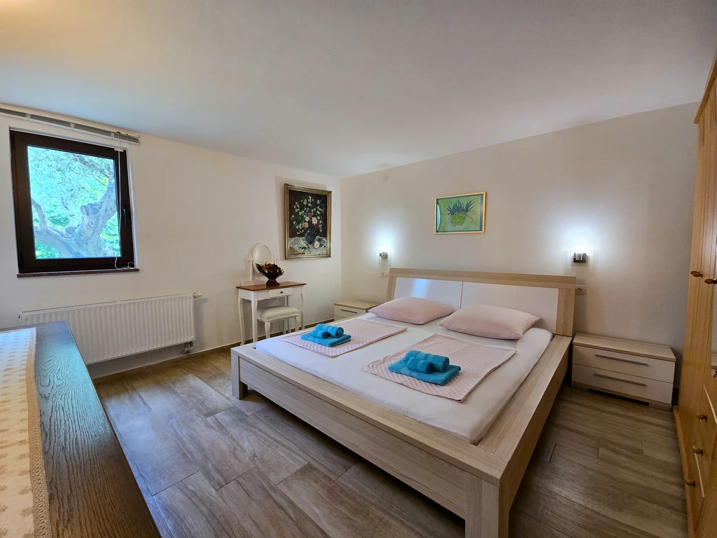 Ground-Floor Apartment with Terrace in Rovinj