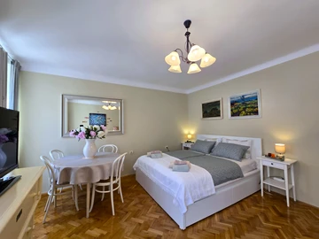 Rovinj Two-Bedroom Apartment for Up to 5 Guests