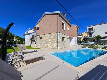Rovinj Villa with Private Pool for 6 Guests