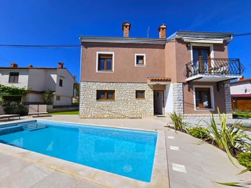 Rovinj Villa with Private Pool for 6 Guests