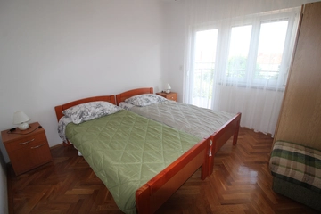 3-Bedroom Apartment in Pula for 5 Guests