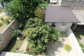 2-Bedroom Apartment for 5 Guests in Galižana