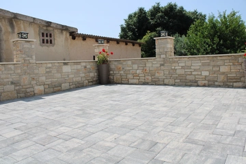 2-Bedroom Apartment for 5 Guests in Galižana