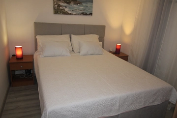 1-Bedroom Apartment in Vinkuran for Up to 4 Guests