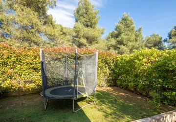 Contemporary Villa with Pool and Sea Views – Okrug Gornji