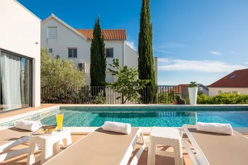 Contemporary Villa with Pool and Sea Views – Okrug Gornji