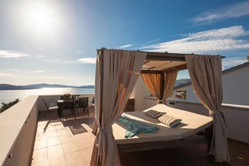 Contemporary Villa with Pool and Sea Views – Okrug Gornji