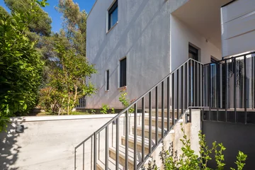 Contemporary Villa with Pool and Sea Views – Okrug Gornji