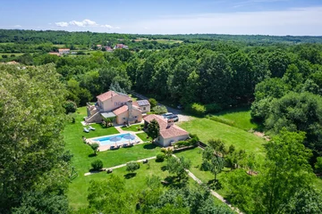 Farmhouse Villa Retreat with Pool near Pula