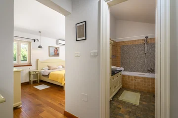 Farmhouse Villa Retreat with Pool near Pula