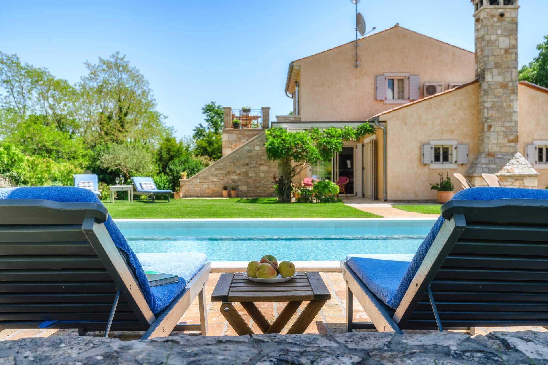 Holiday Home Green Escape with Pool