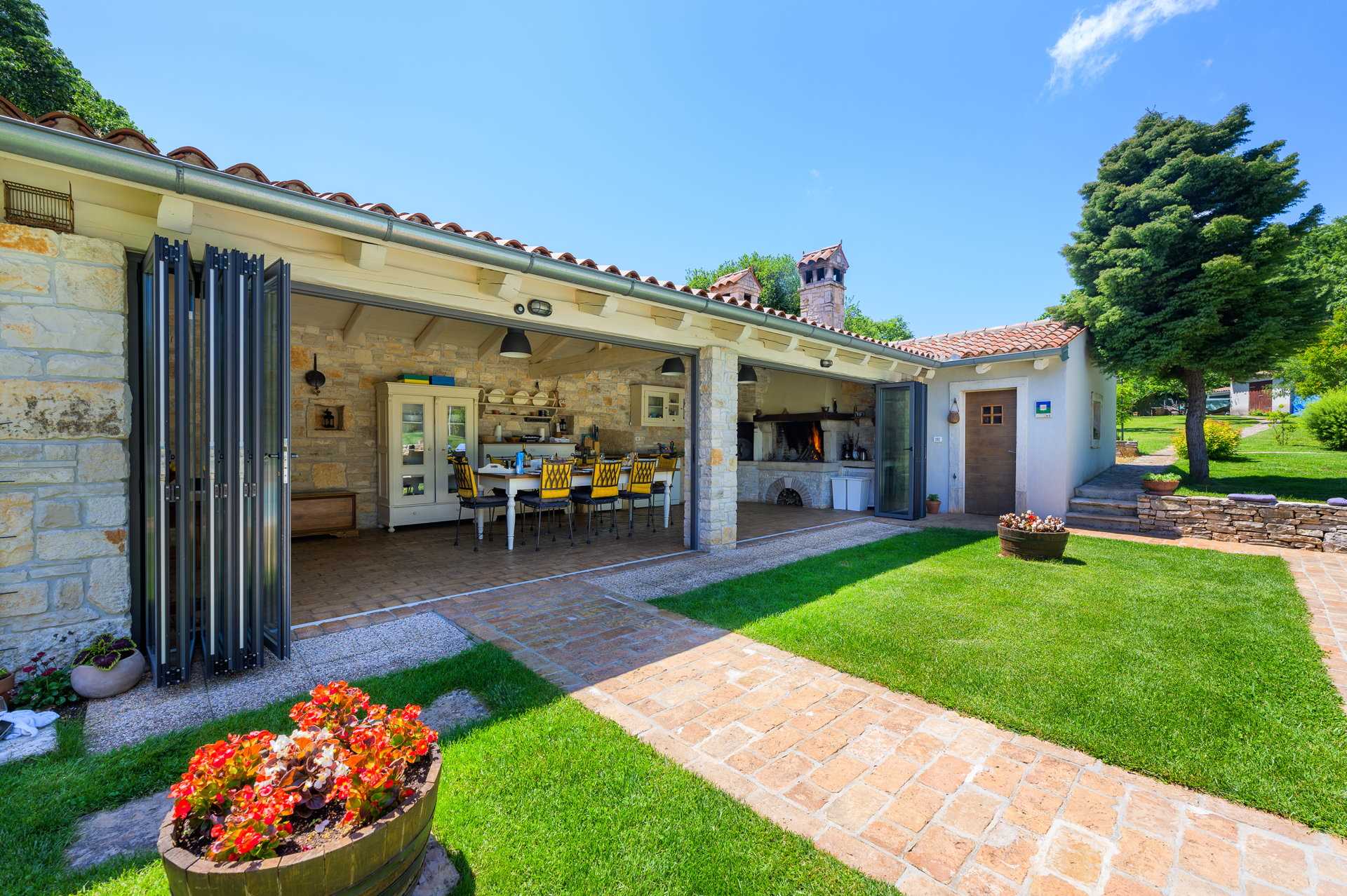 Holiday Home Green Escape with Pool