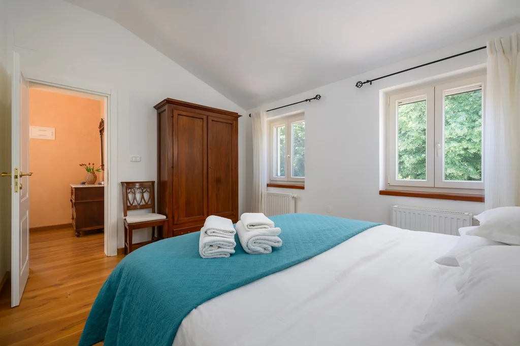 Farmhouse Villa Retreat with Pool near Pula