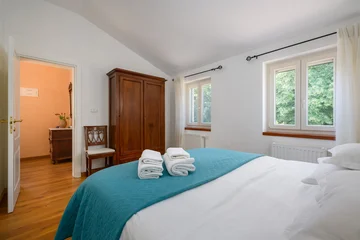 Farmhouse Villa Retreat with Pool near Pula