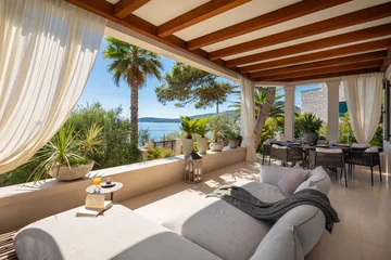 Modern Five-Bedroom Villa with Pool in Slatine