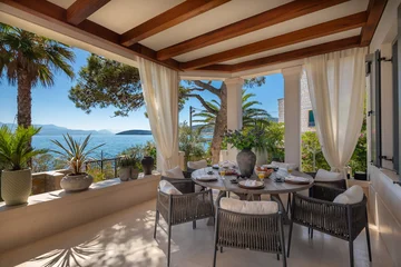 Modern Five-Bedroom Villa with Pool in Slatine