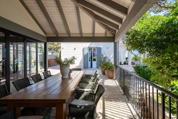 Modern Five-Bedroom Villa with Pool in Slatine