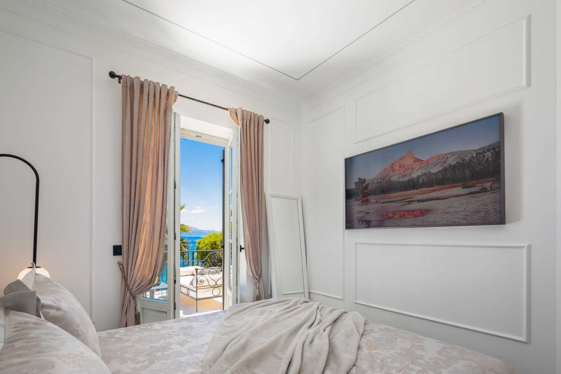 Luxury Villa Momento with Pool