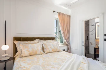 Modern Five-Bedroom Villa with Pool in Slatine