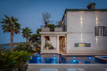 Modern Five-Bedroom Villa with Pool in Slatine
