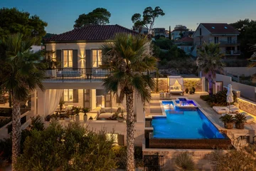 Modern Five-Bedroom Villa with Pool in Slatine
