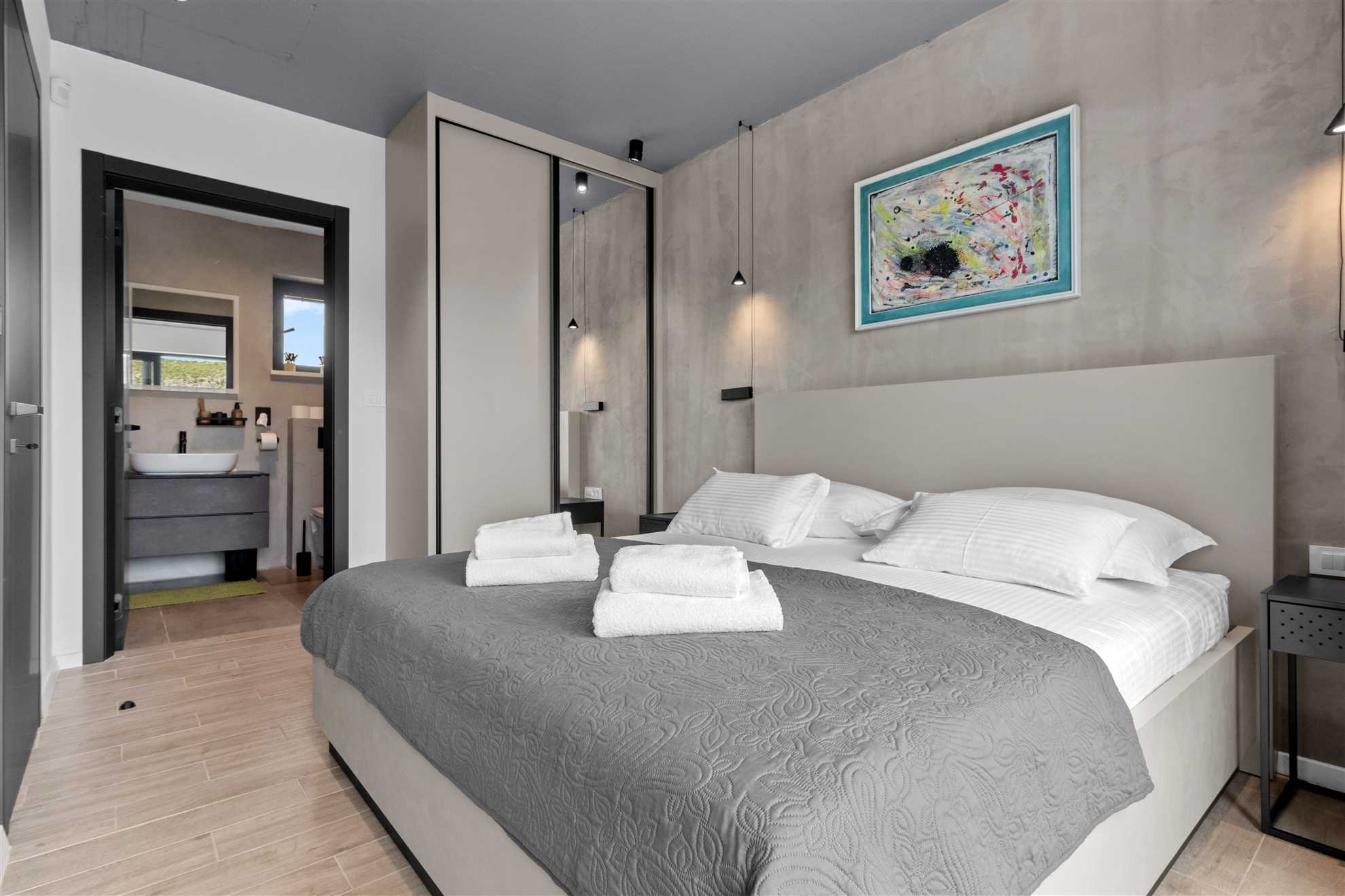 Villa Skysail with Heated Pool