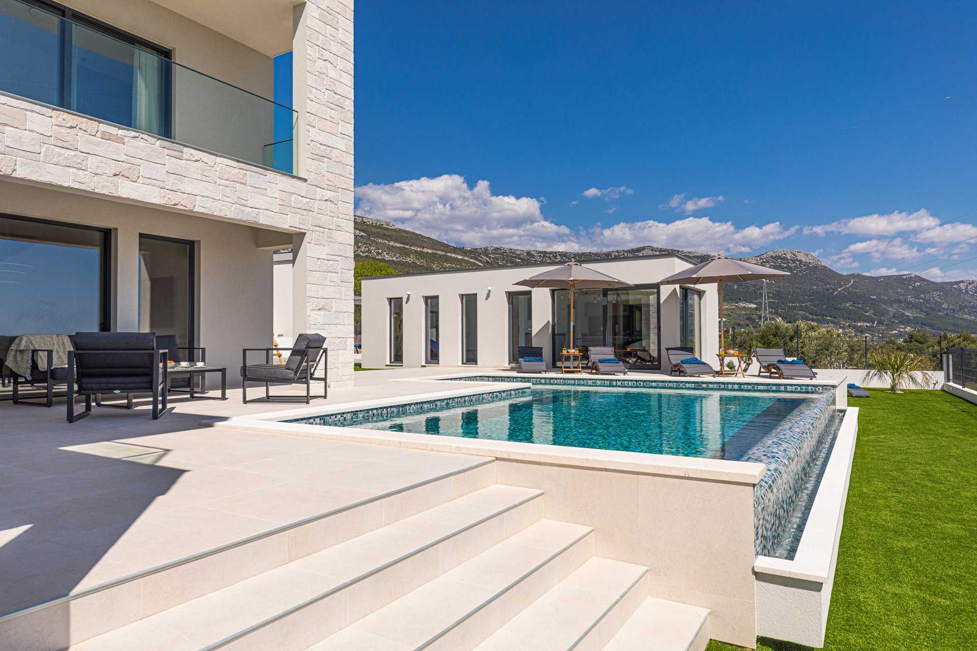 Villa Solencia with Pool