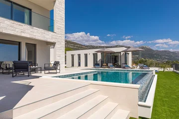 Contemporary Villa with Pool and Jacuzzi in Kaštel Novi