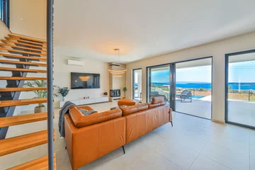 Contemporary Villa with Pool and Jacuzzi in Kaštel Novi