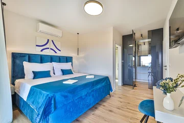 Contemporary Villa with Pool and Jacuzzi in Kaštel Novi