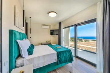 Contemporary Villa with Pool and Jacuzzi in Kaštel Novi