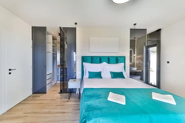 Contemporary Villa with Pool and Jacuzzi in Kaštel Novi