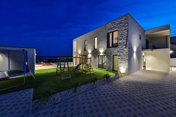 Contemporary Villa with Pool and Jacuzzi in Kaštel Novi