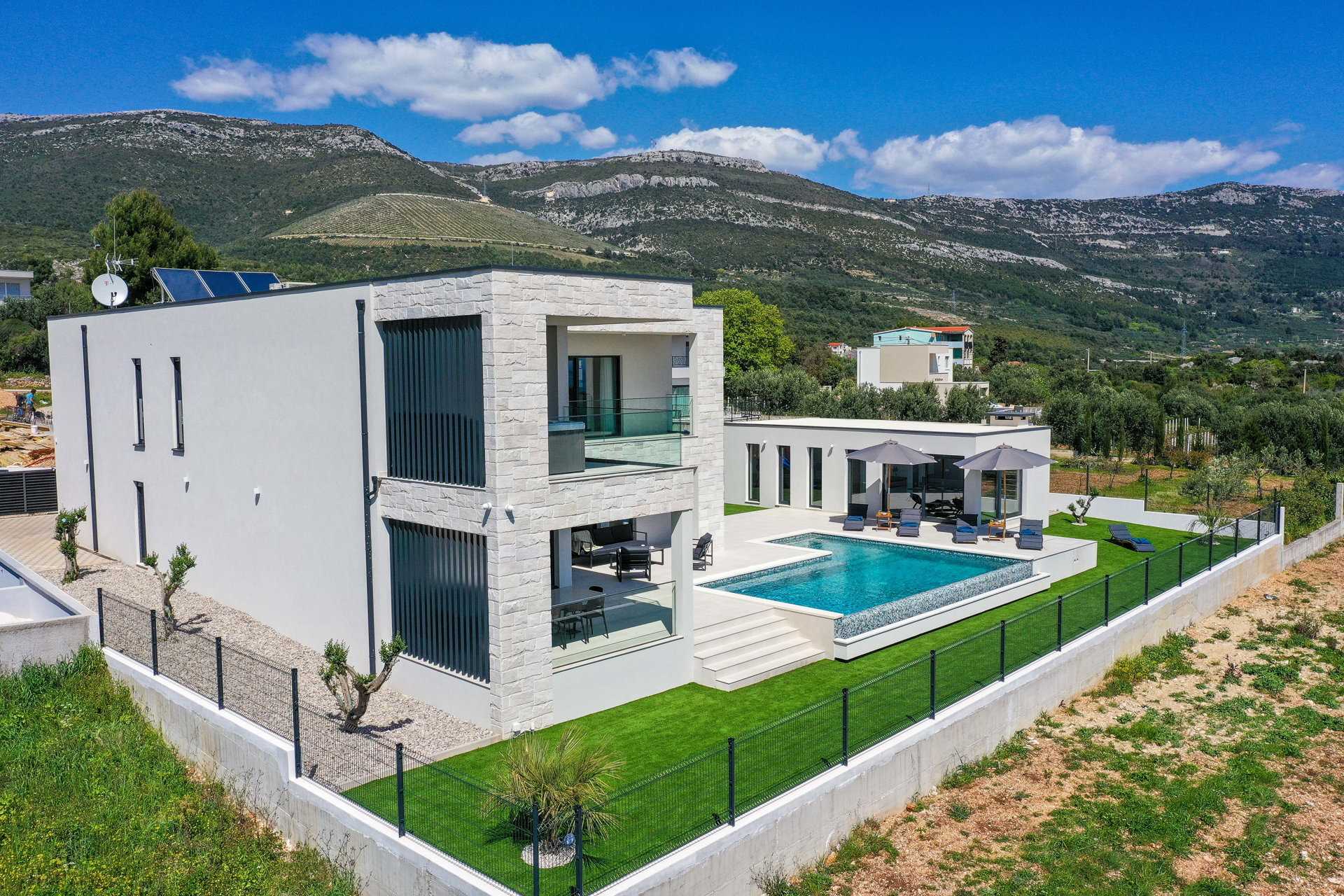Villa Solencia with Pool