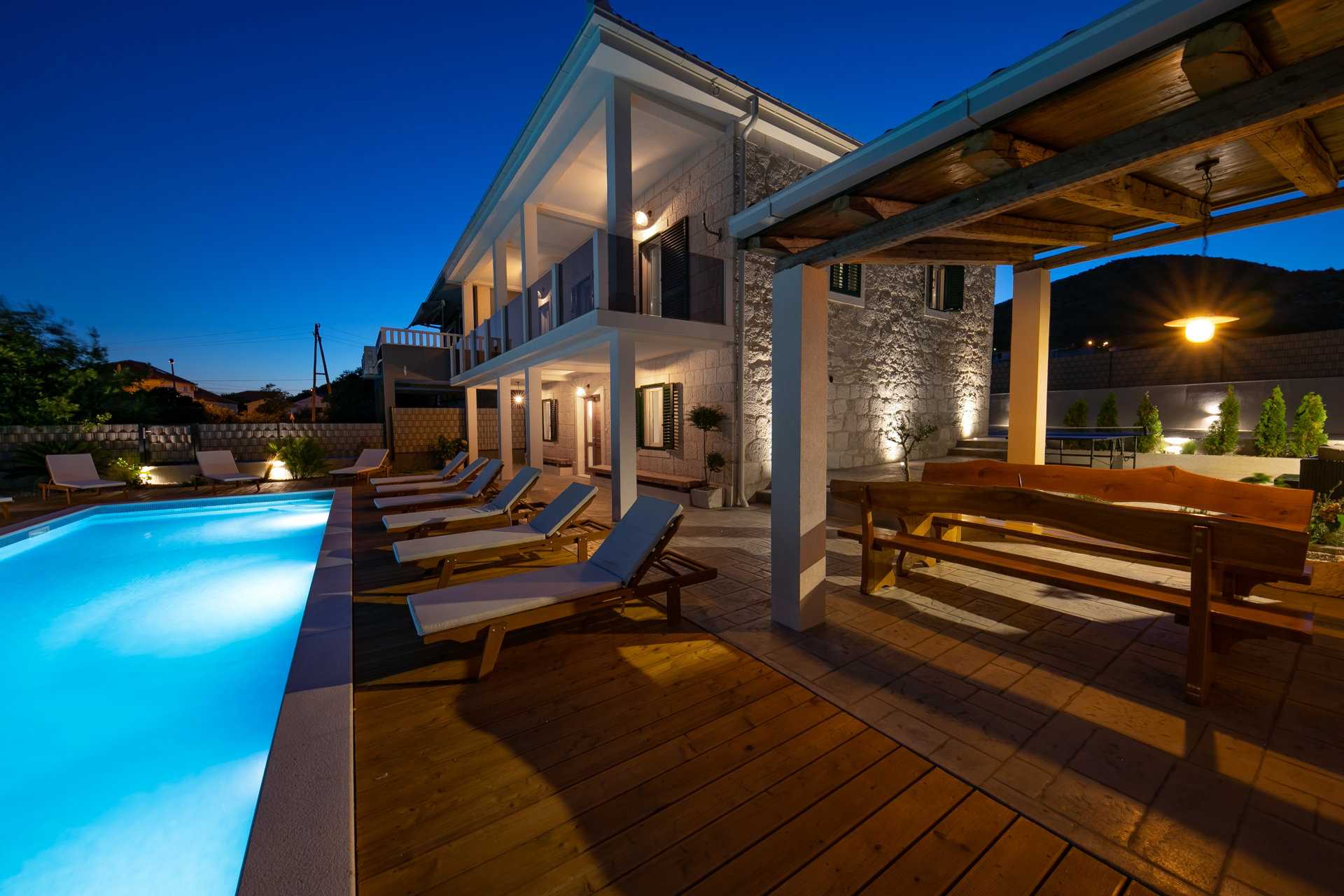 Villa Del Tempo with Pool