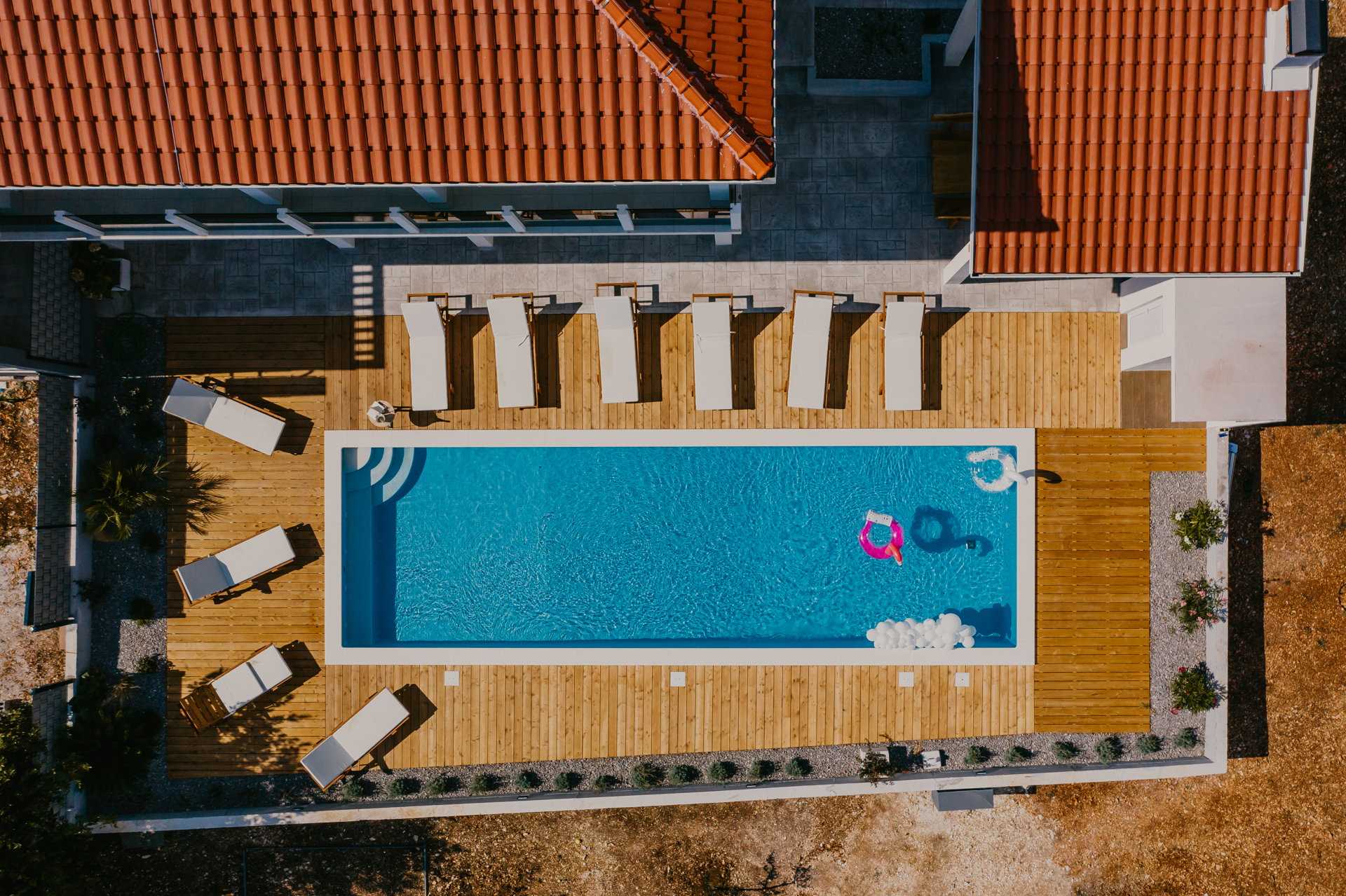 Villa Del Tempo with Pool