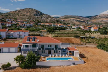 Family Villa with Pool and Sauna near Trogir