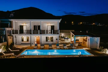 Family Villa with Pool and Sauna near Trogir