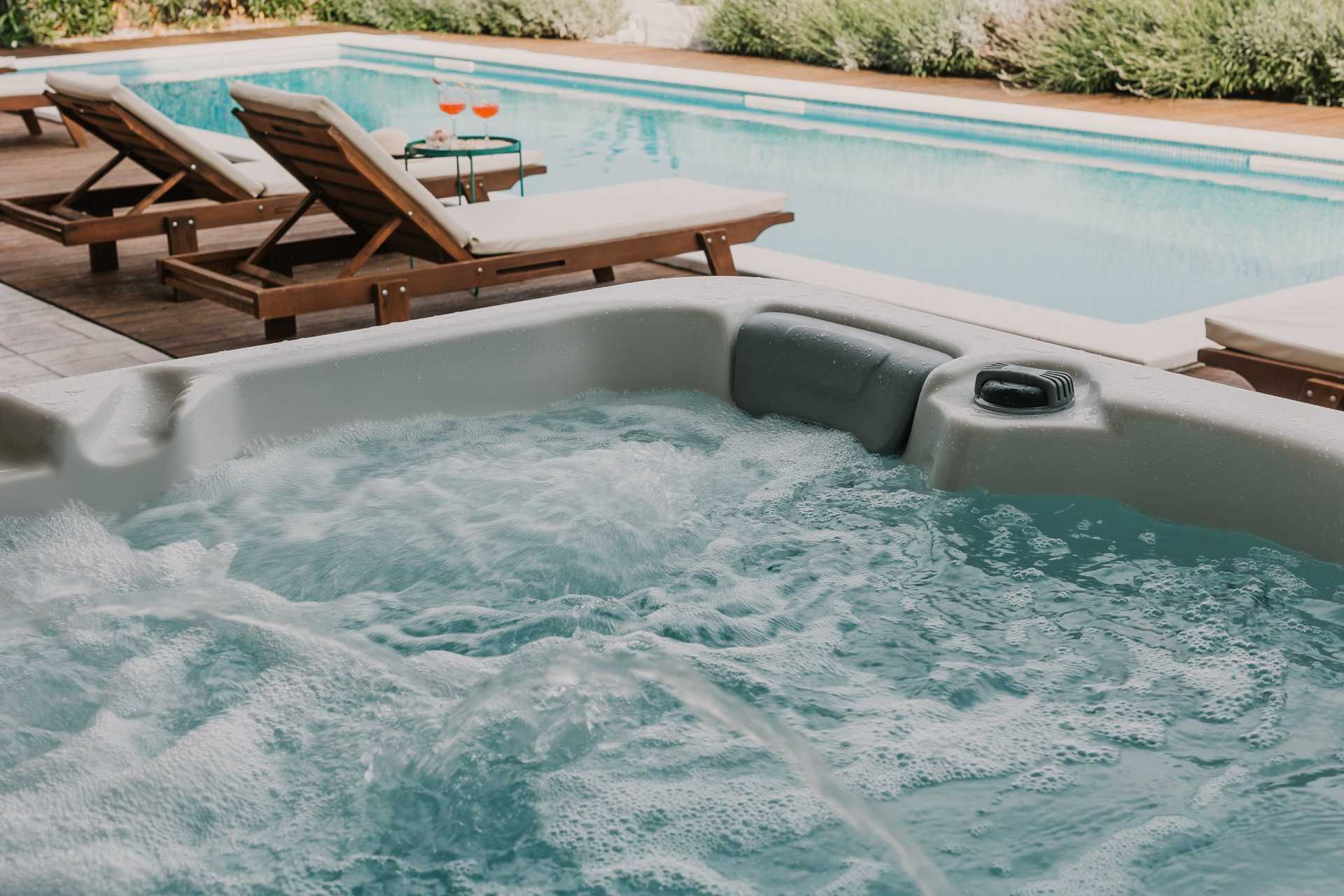 Villa Del Tempo with Pool