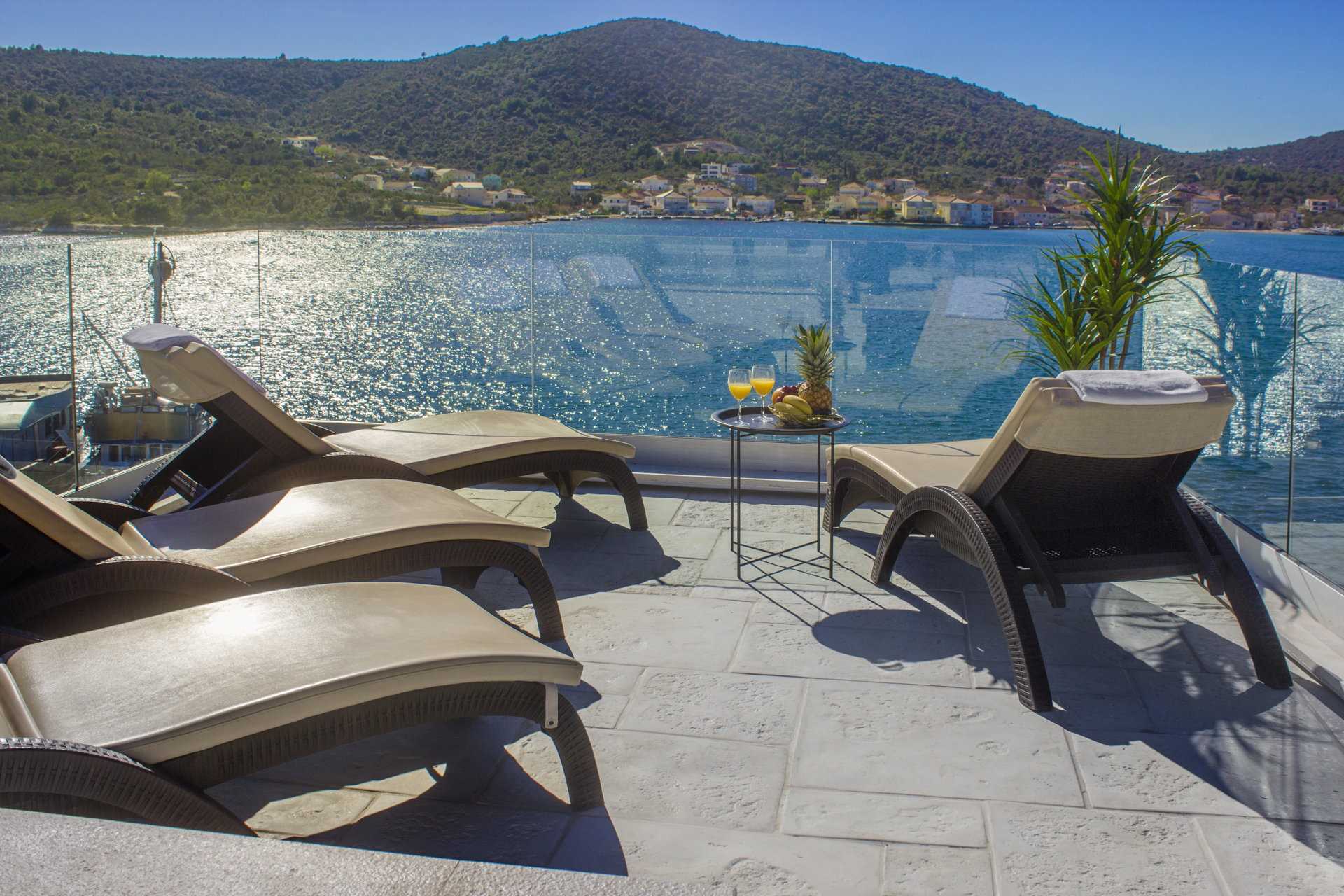 Villa Vela Aurea with Pool